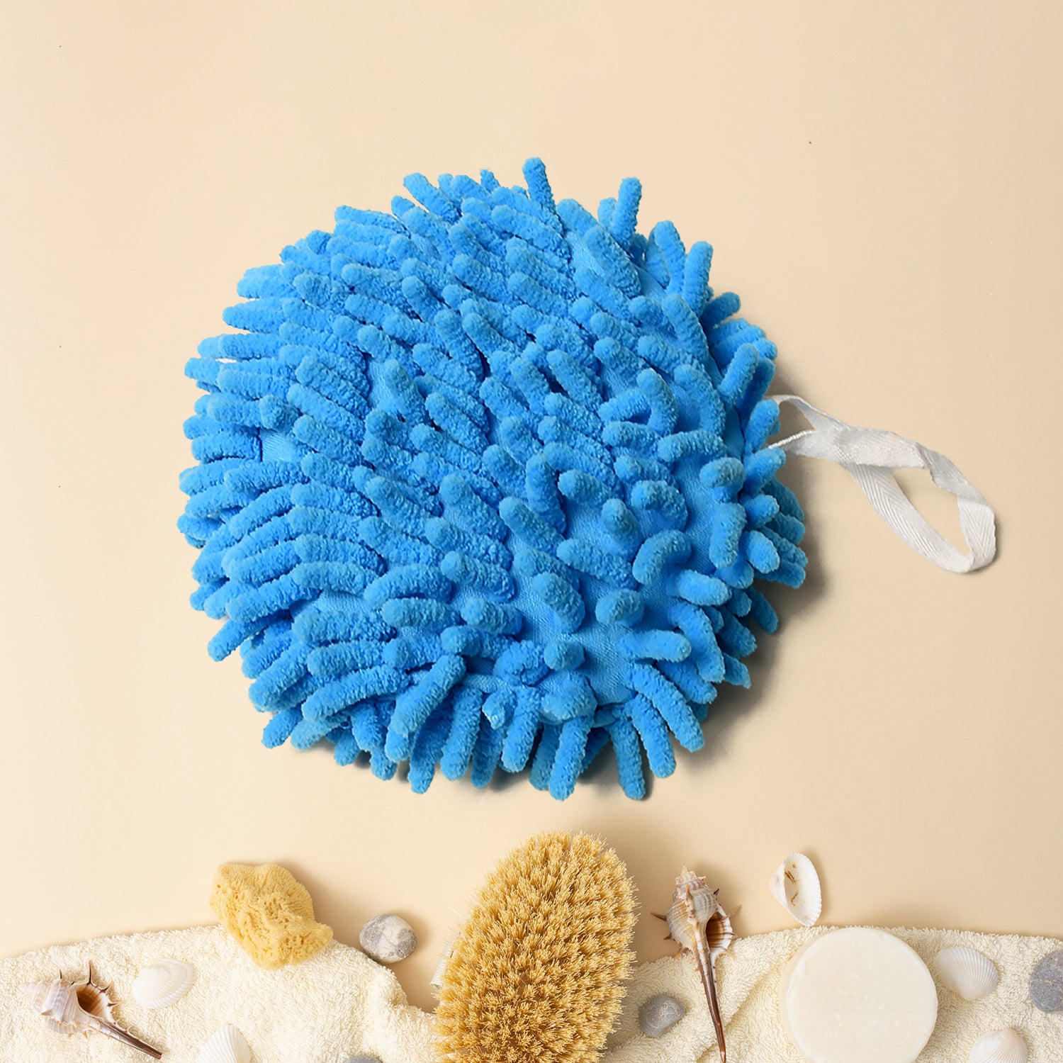 Wukusy microfiber plush chenille hand towel with loop for hanging, soft, absorbent, machine washable bathroom and kitchen use
