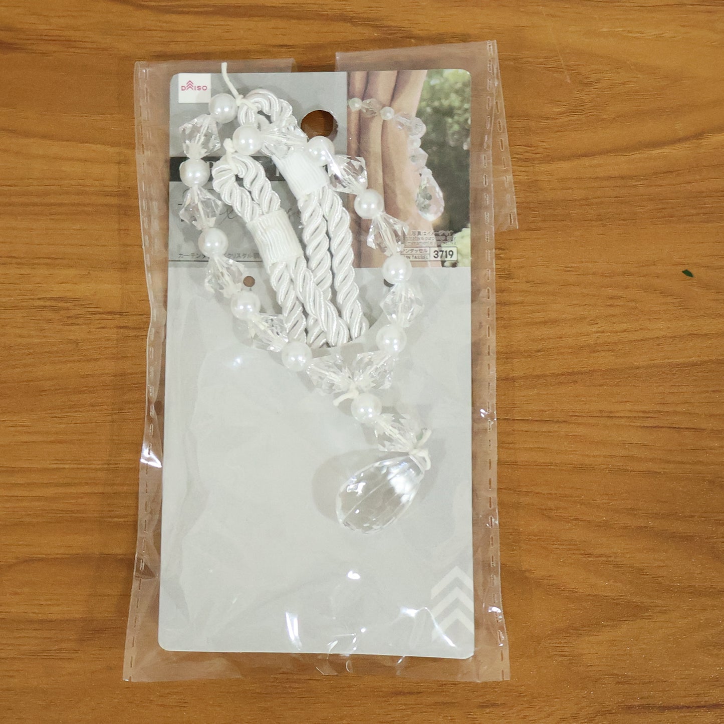 Wukusy luxury crystal beaded curtain tieback with shimmering beads and elegant design for decorative window holdbacks.