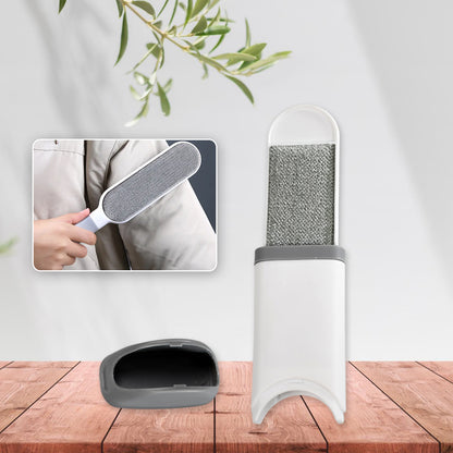 Wukusy Magic Lint Remover clothes lint roller with double-sided electrostatic brush for pet fur, dust, and static removal on fabric.
