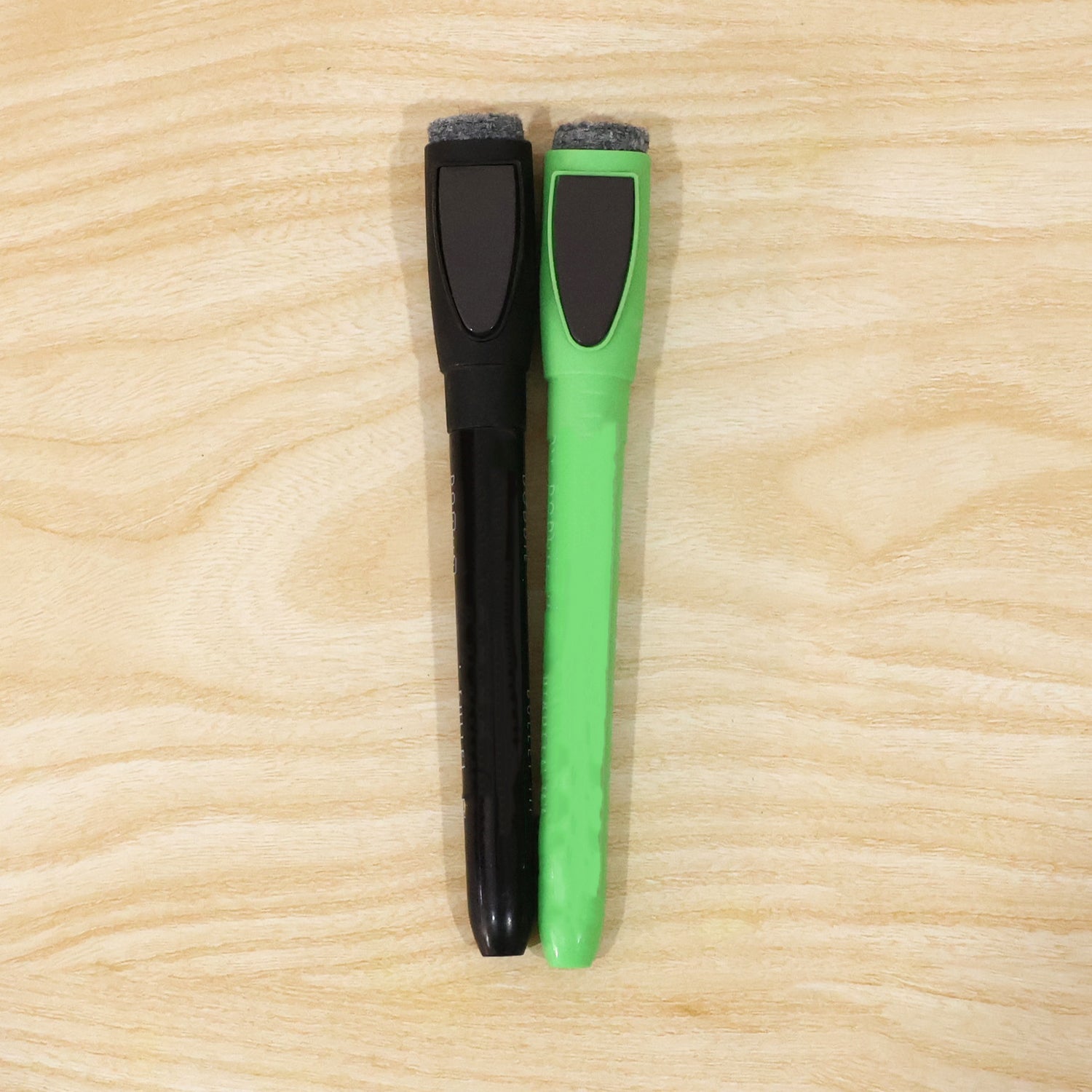 Wukusy mix color dry erase whiteboard marker with eraser cap, ideal for office and school whiteboards, shown with colorful ink tips