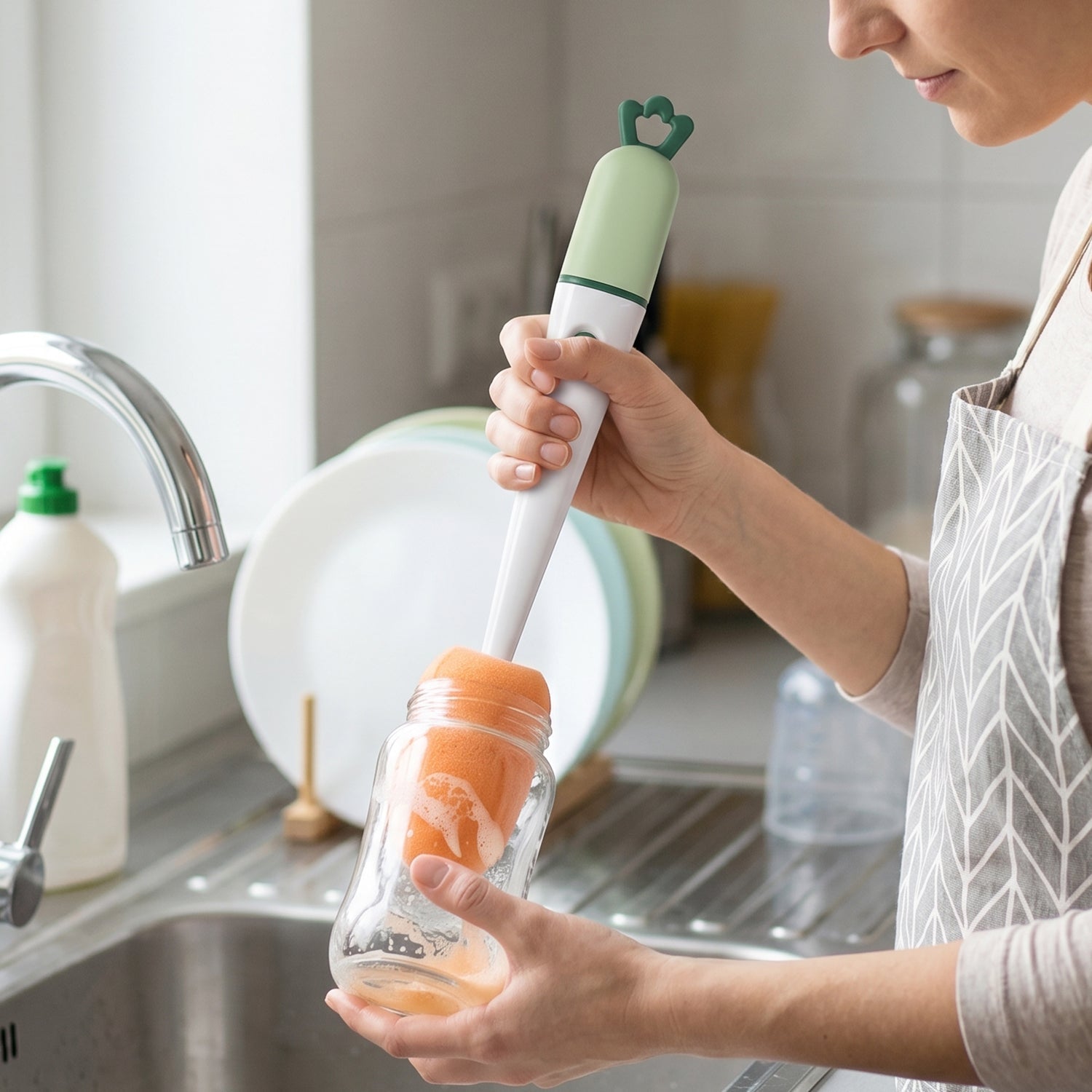 Wukusy 3-in-1 carrot-shaped cleaning brush with sponge for cups and flasks, featuring a colorful handle and cleaning bristles.