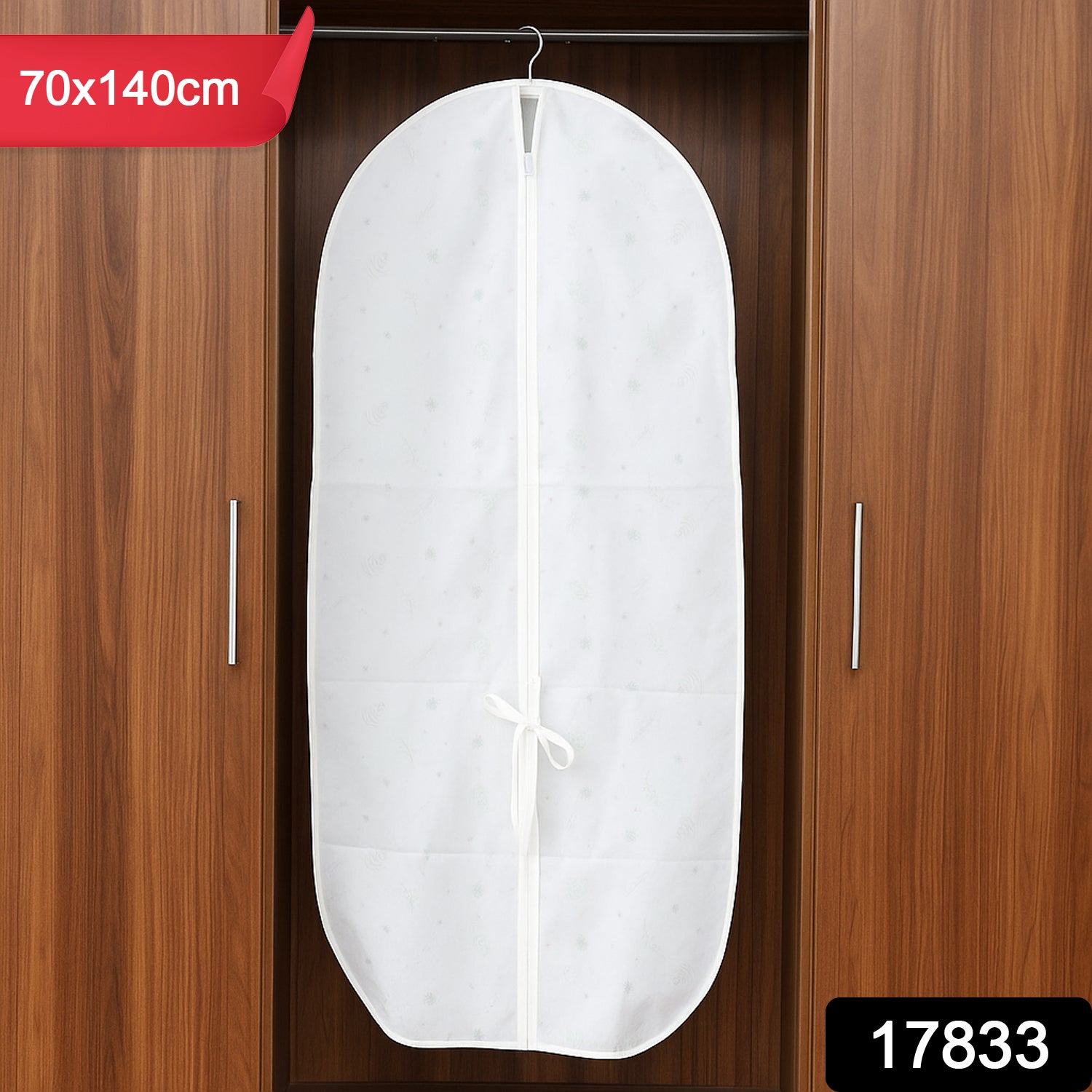 Wukusy premium non-woven garment storage cover, 70x140 cm, designed for protecting clothing in home storage.