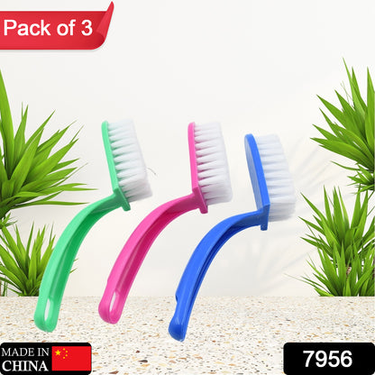 Wukusy 7956 multi-purpose kitchen cleaning brushes set with fish and vegetable cleaning tools, including brushes and scrubbing utensils.