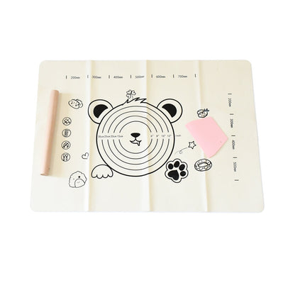 Wukusy 3-in-1 silicone baking mat set with wooden belan and cake scraper, featuring three kitchen tools for baking and pastry prep.