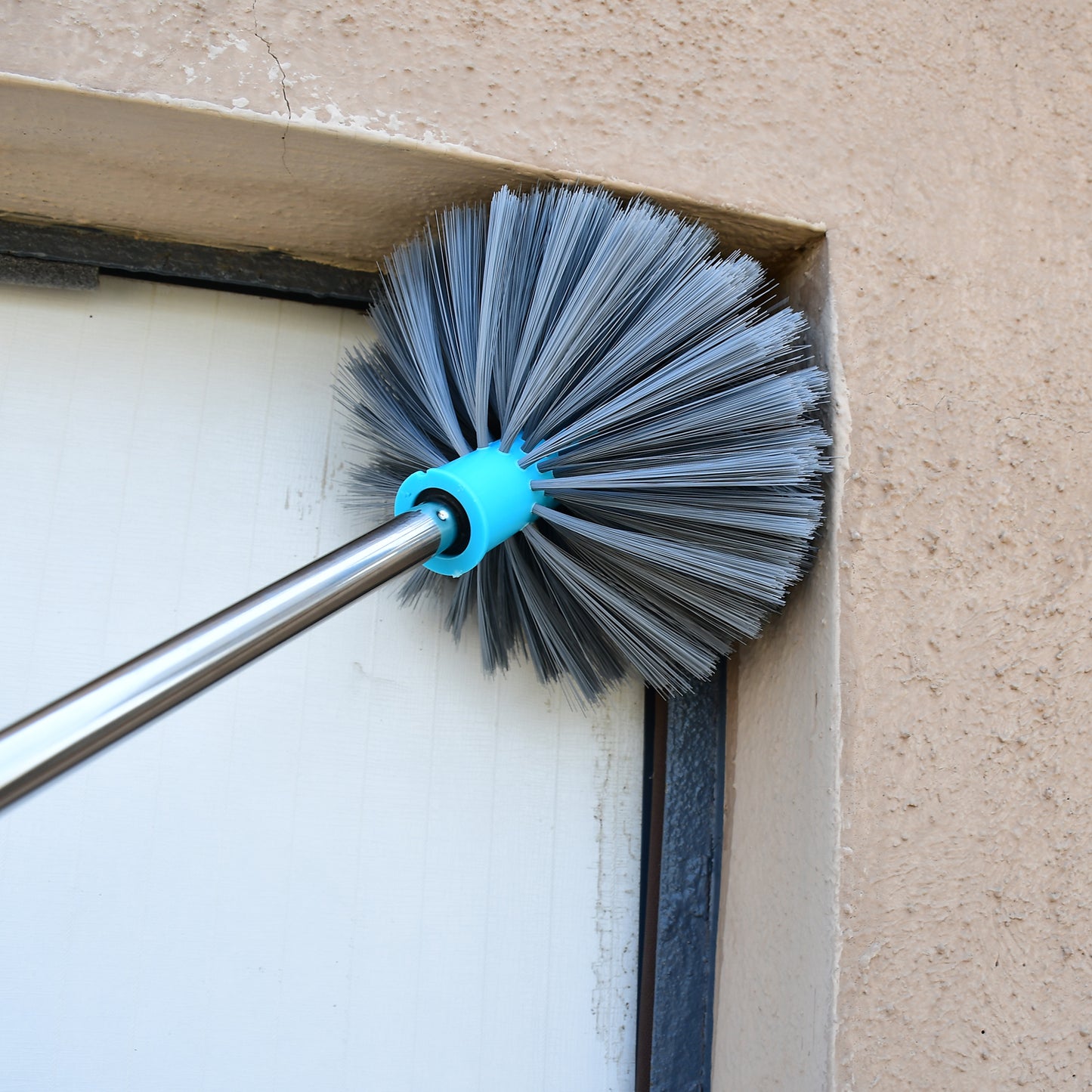 Wukusy cobweb brush with stainless steel extendable handle for ceiling, light, fan, and web cleaning in home and kitchen.