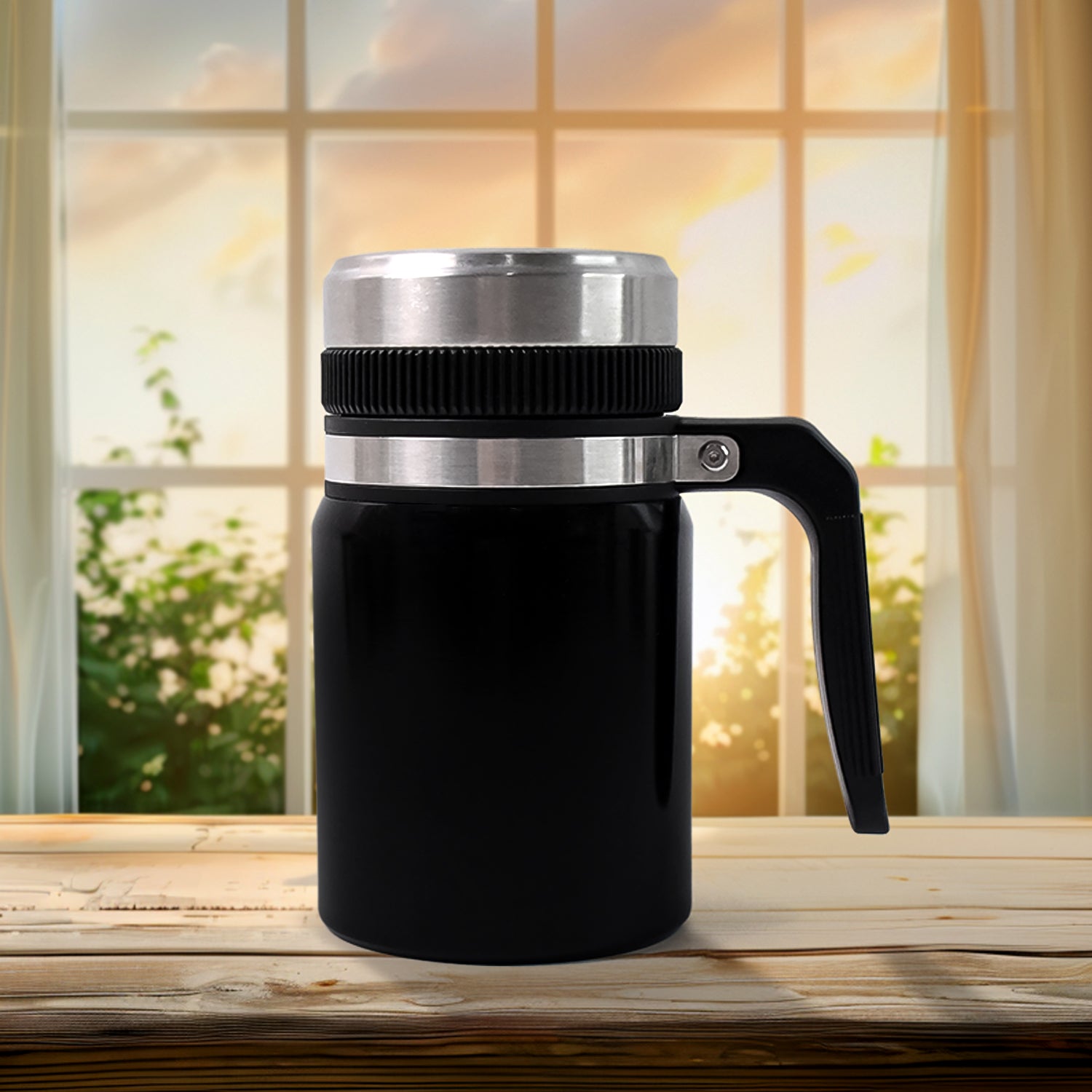 Wukusy stainless steel vacuum coffee cup with non-slip scalding lid, 600ml capacity, ideal for home and kitchen use.