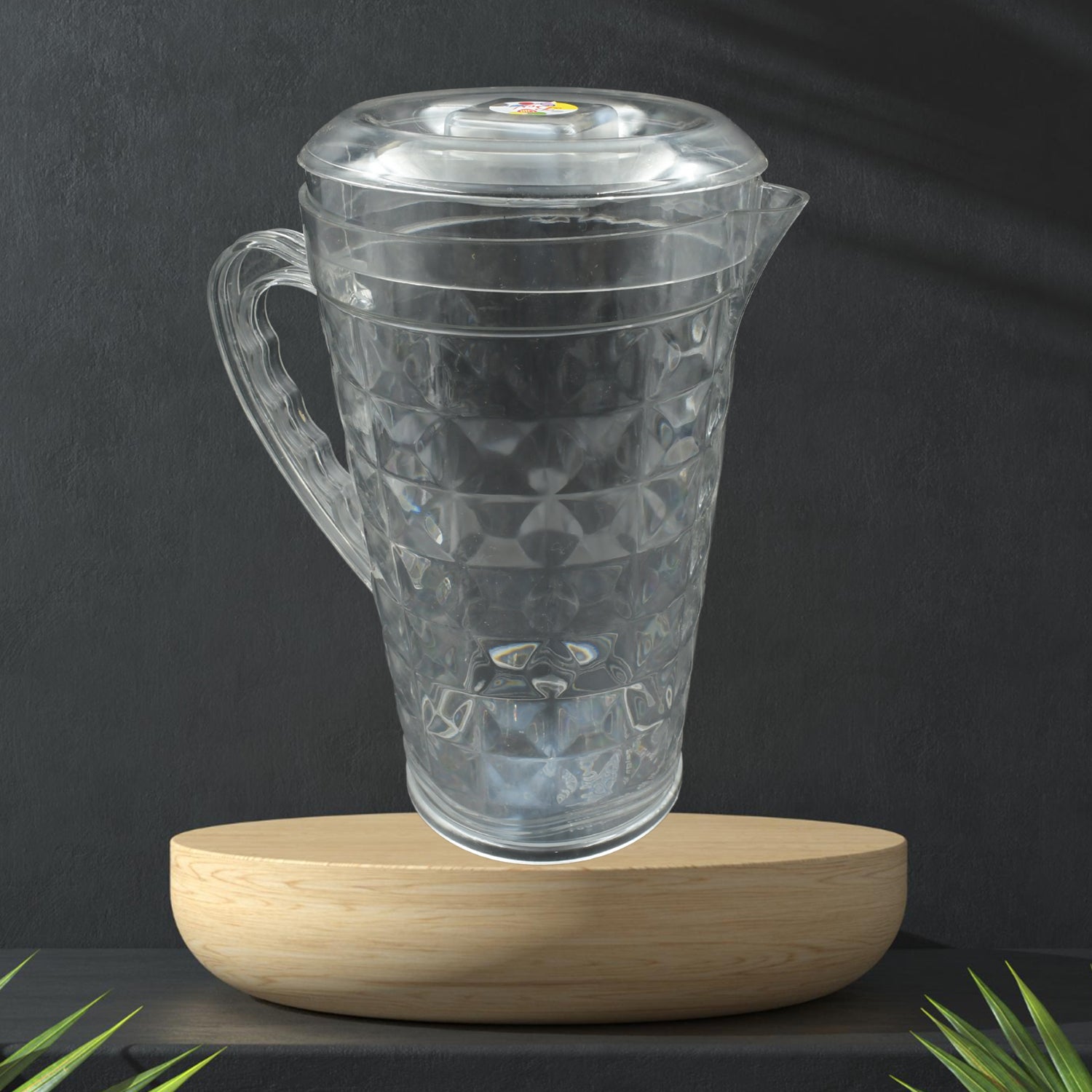 Wukusy 3692 Mocktail Pet Jug, transparent BPA-free plastic water jug with lid, ideal for home and restaurant beverage serving.