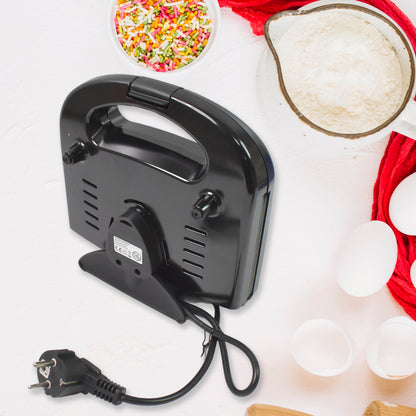 Wukusy 2819 Sandwich Maker with non-stick plates, indicator lights, compact design for easy home sandwich preparation