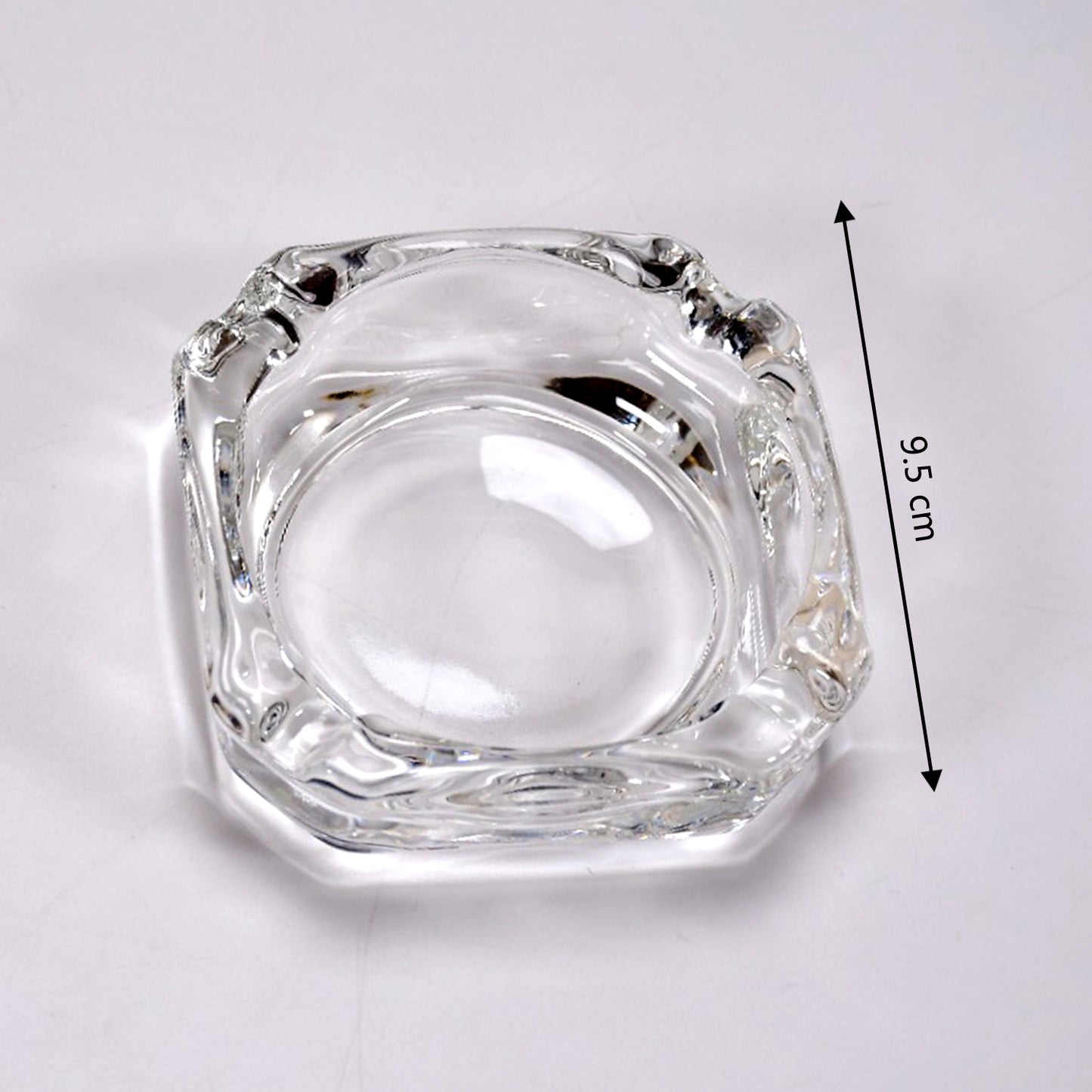 Round Brunswick crystal glass cigar and cigarette ashtray by Wukusy, ideal for home, office, or outdoor table decor.