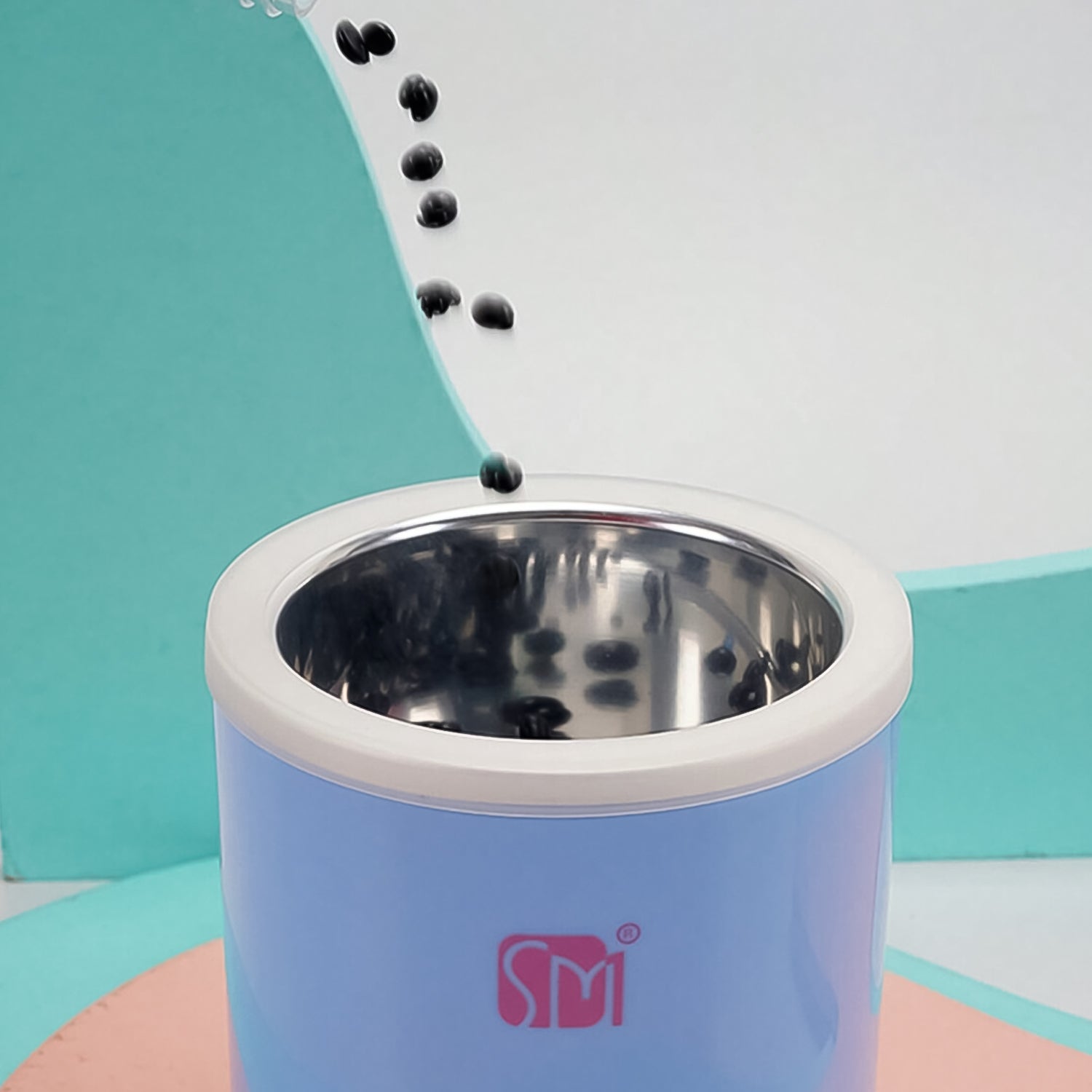 Wukusy electric wax heater with 200ml melting bowl, 100W power, suitable for heating and melting wax for beauty treatments.