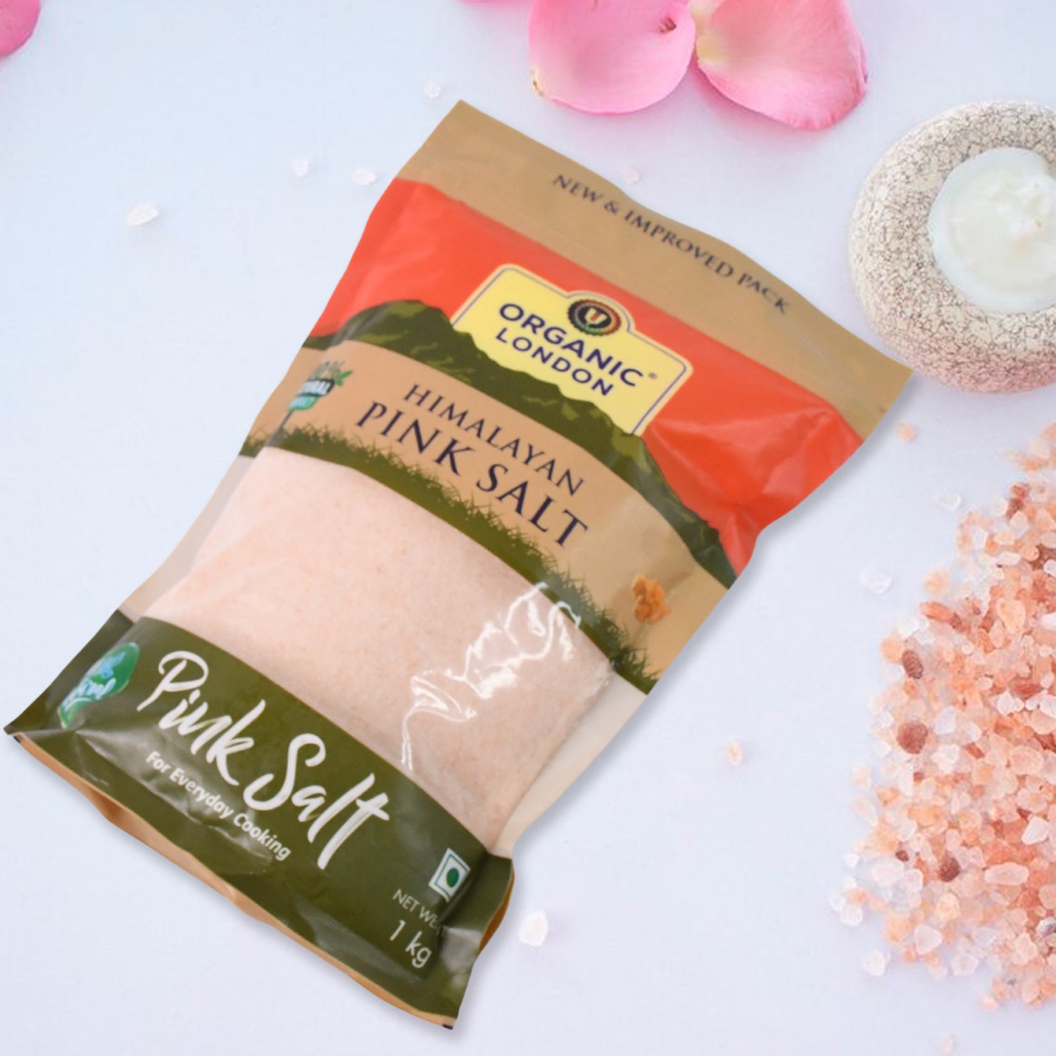Organic Himalayan Pink Salt 1 Kg by Wukusy, showing pink crystalline salt in a clear container.