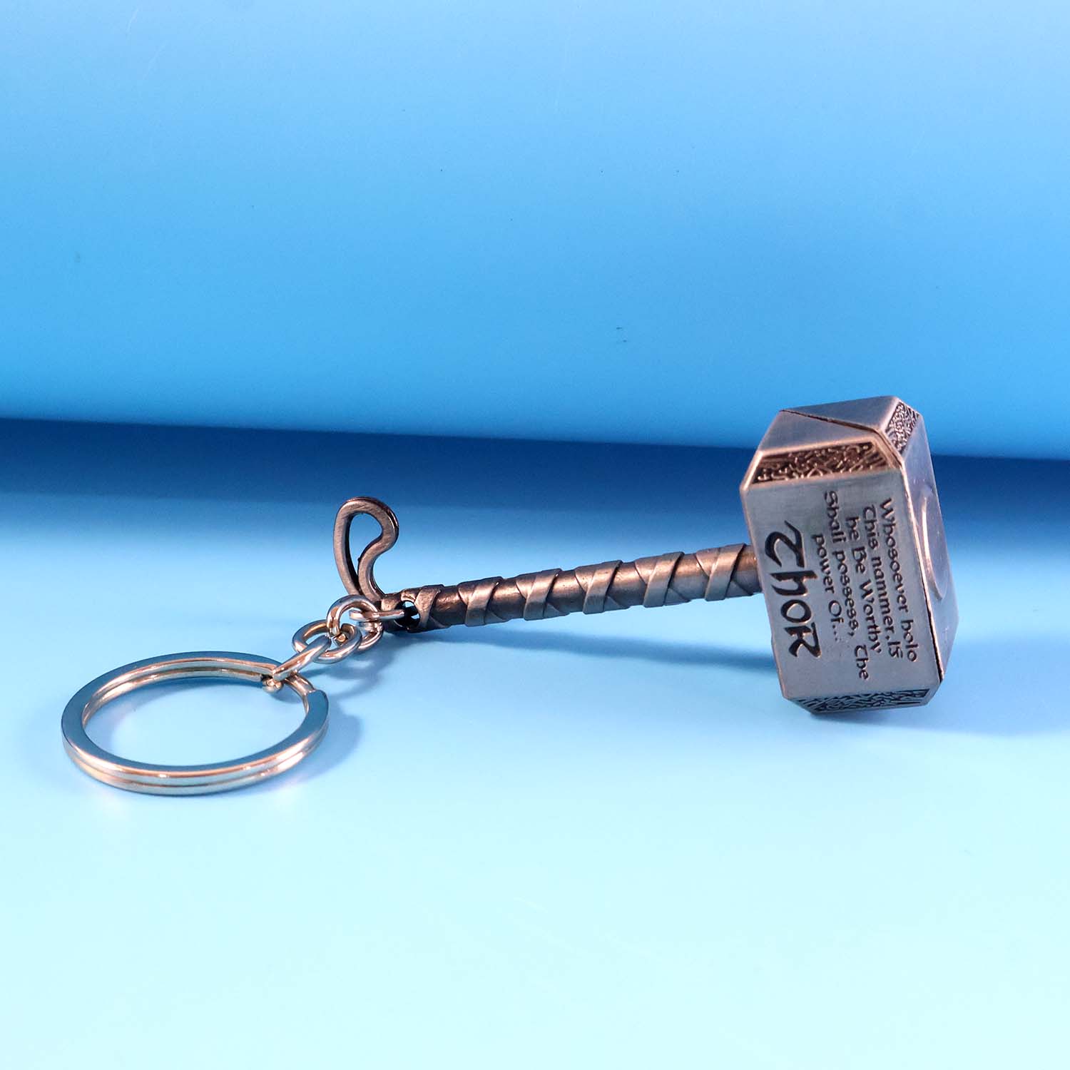 Wukusy metal hammer-shaped keychain with a detailed hammer design, perfect for key organization and accessories.