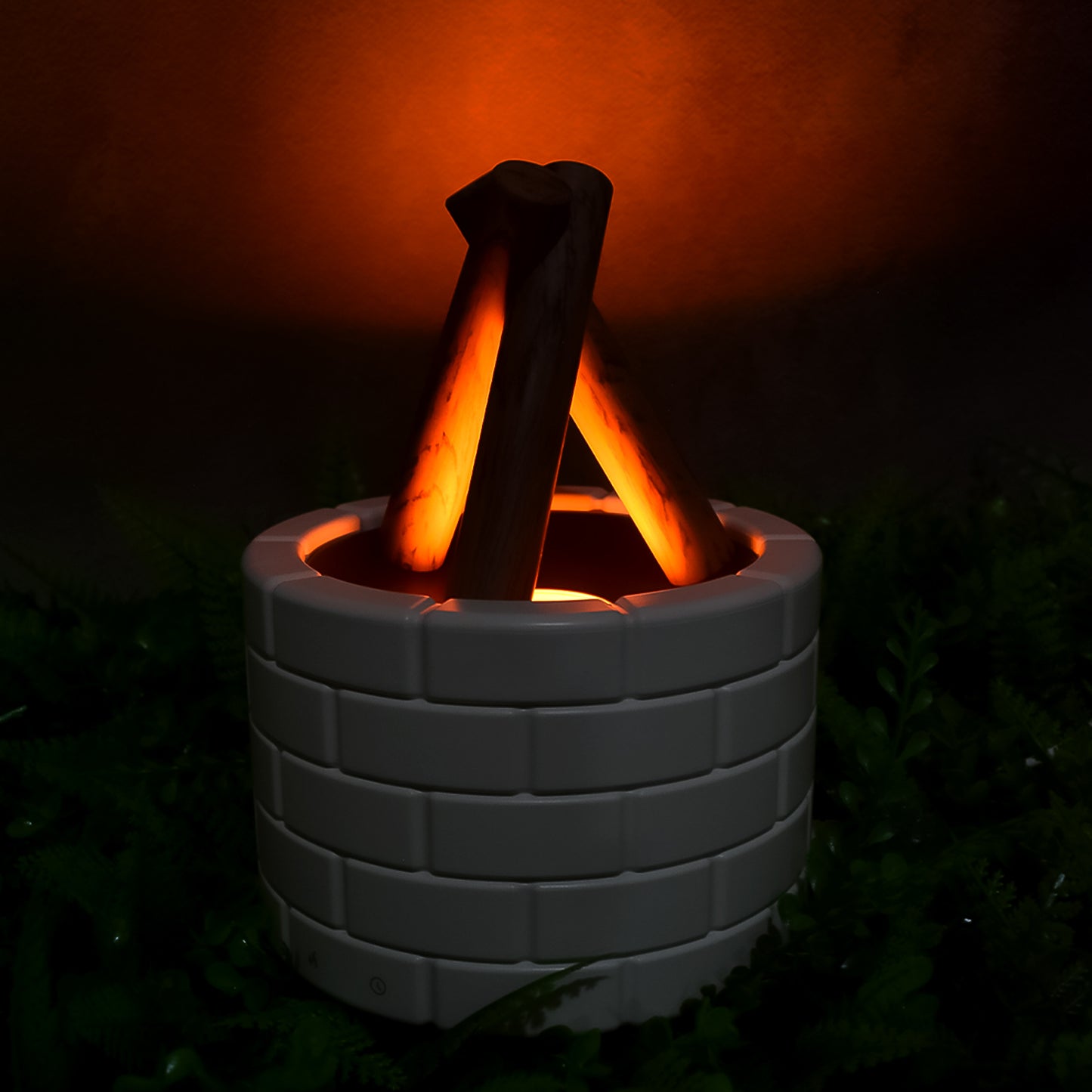Wukusy Bonfire-shaped essential oil diffuser with flame design, multi-function office diffuser, emits gentle mist and soft light.