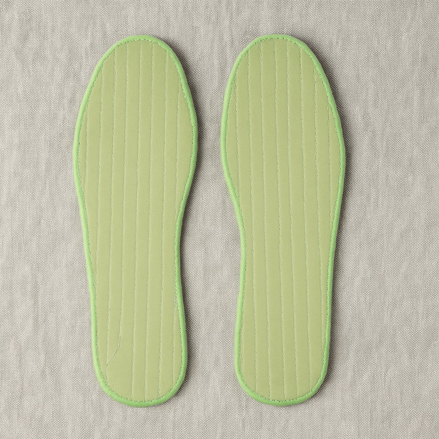 Pair of Wukusy premium comfort shoe insoles in size 39 with a mix of designs for daily foot support and cushioning.