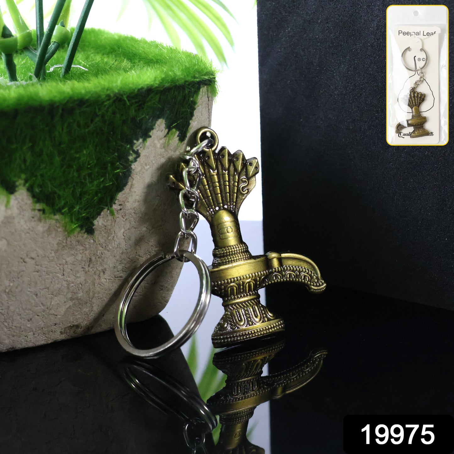 Antique Lord Shiva Shivaling metal keychain from Wukusy featuring detailed Shiva design on a small, decorative keychain.