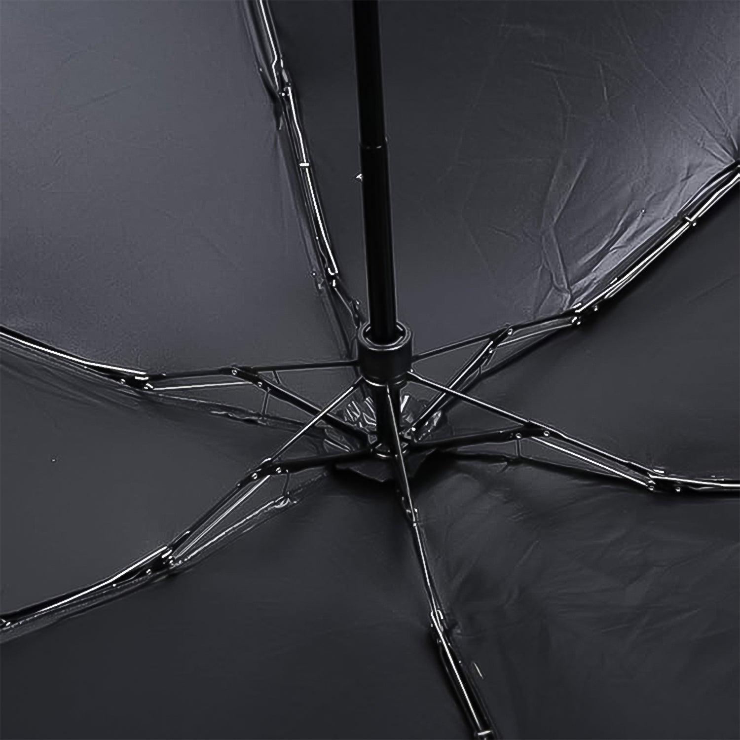 Wukusy 3-fold children's umbrella with UV protection, rain and sun shield, foldable design, in zip case, suitable for boys and girls.