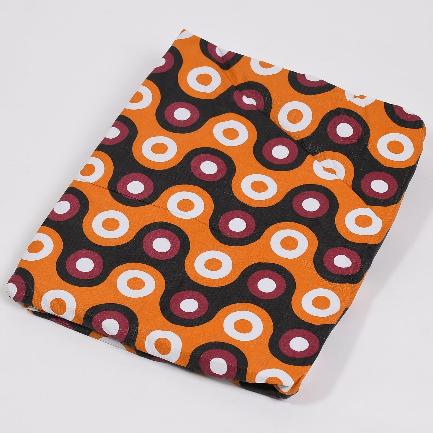 Wukusy waterproof washing machine cover in size 80x60x60 cm protecting a washing machine from dust and moisture.