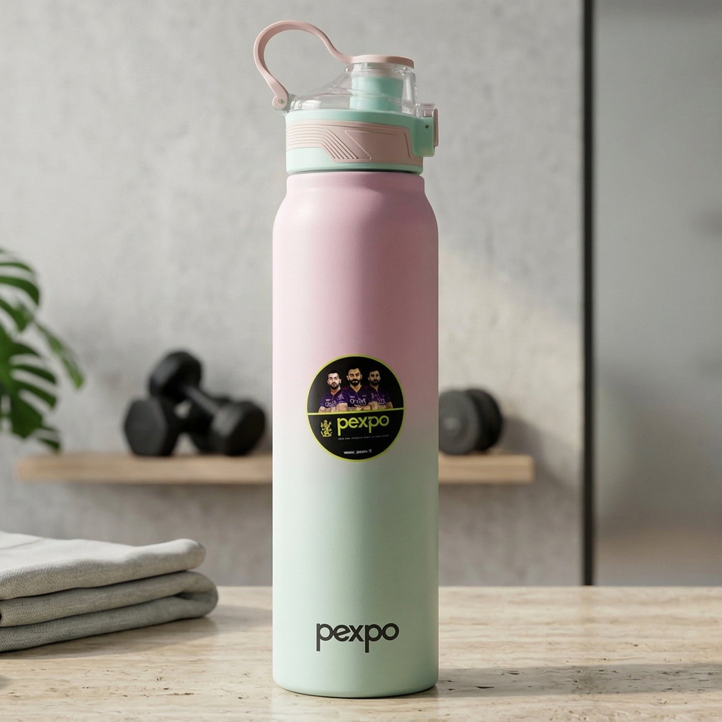 Wukusy Pexpo Amaze stainless steel water bottle, 1000ml, with insulated design for hot and cold beverages, shown with a sleek silver finish.