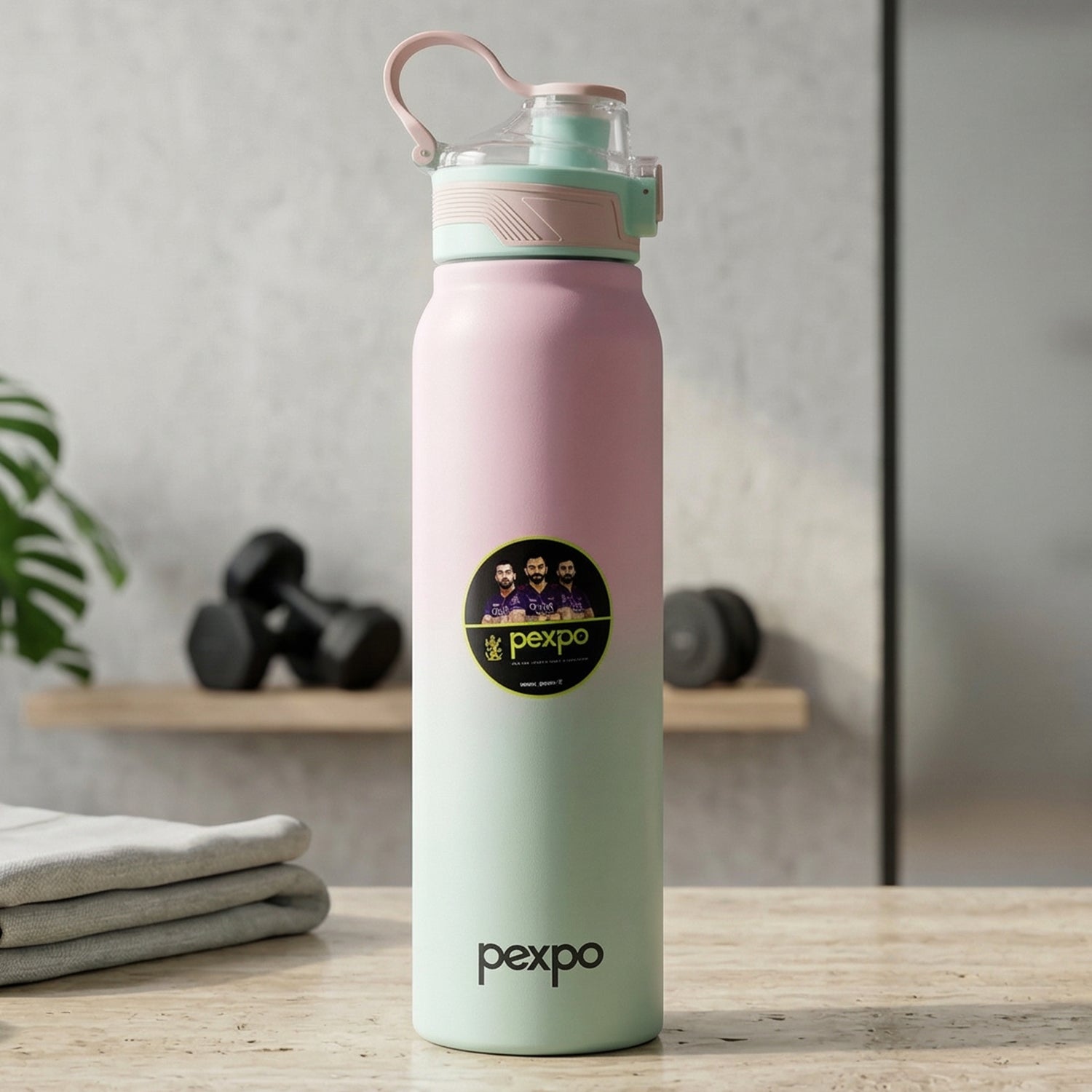 Wukusy Pexpo Amaze stainless steel water bottle, 1000ml, with insulated design for hot and cold beverages, shown with a sleek silver finish.