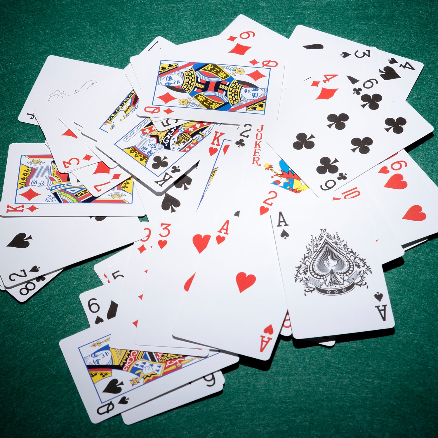 Luxury Wukusy 1982 playing cards deck with intricate pattern, HD printing, durable and flexible premium poker cards for gaming and collection