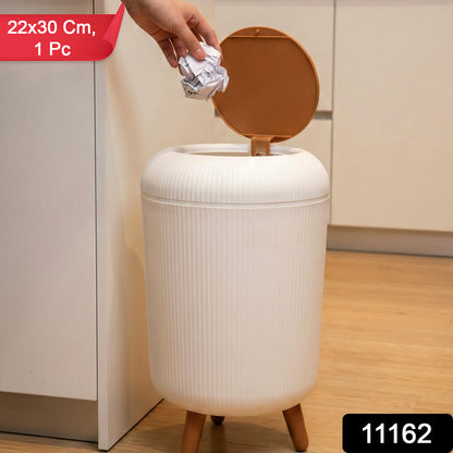 Wukusy premium stylish mini dustbin, 22x30 cm, compact waste bin with sleek design for home or office use