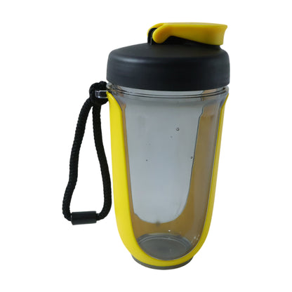 Wukusy Prexo Fit-fusion shaker bottle, 700 ml capacity, with a sleek design and secure lid for mixing drinks.