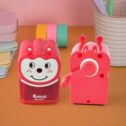 Animal-shaped cartoon pencil sharpener for kids by Wukusy, featuring colorful animal designs, ideal for school and office use.
