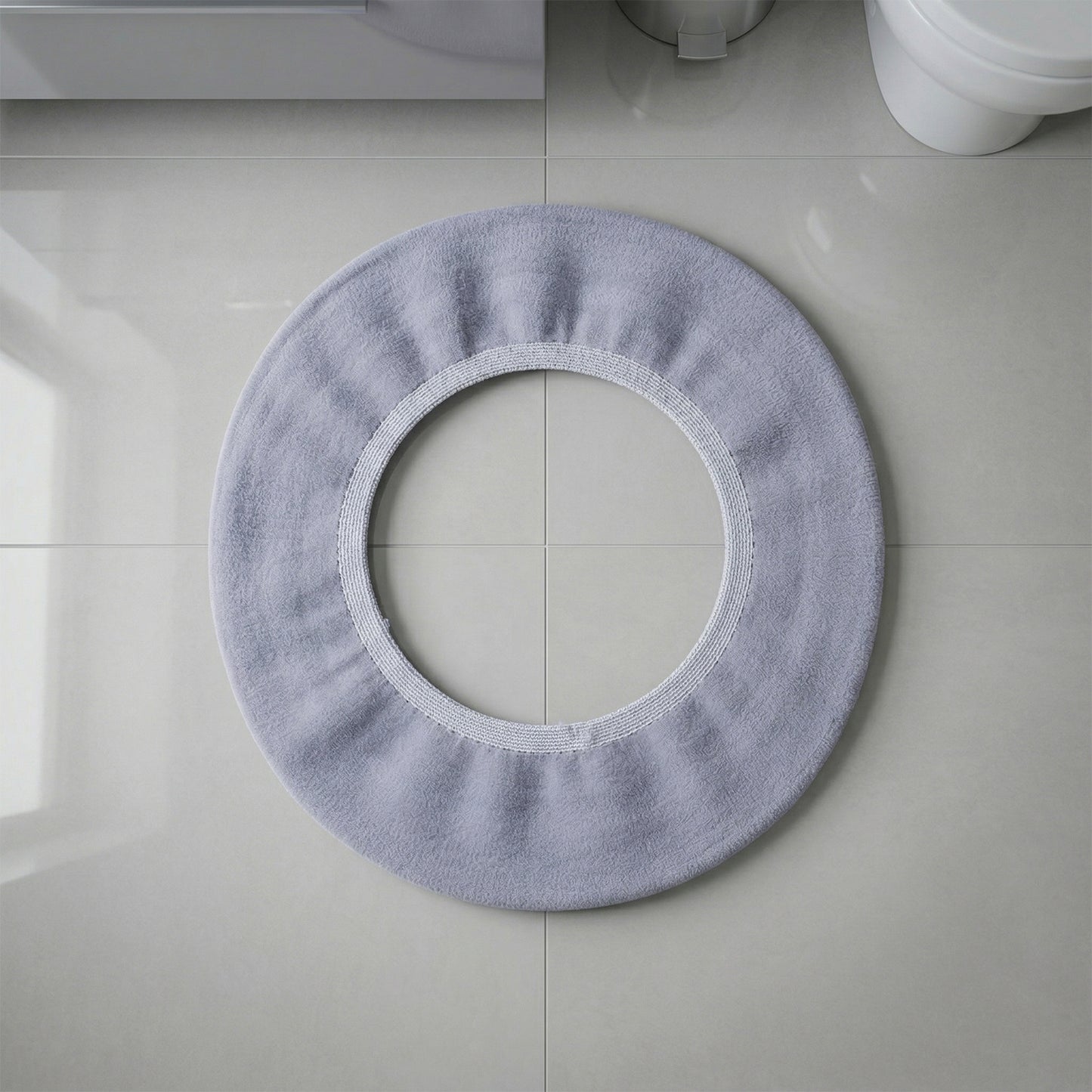 Soft fabric elastic toilet seat cover by Wukusy, 29x29 cm, fits standard seats with a comfortable, plush material.