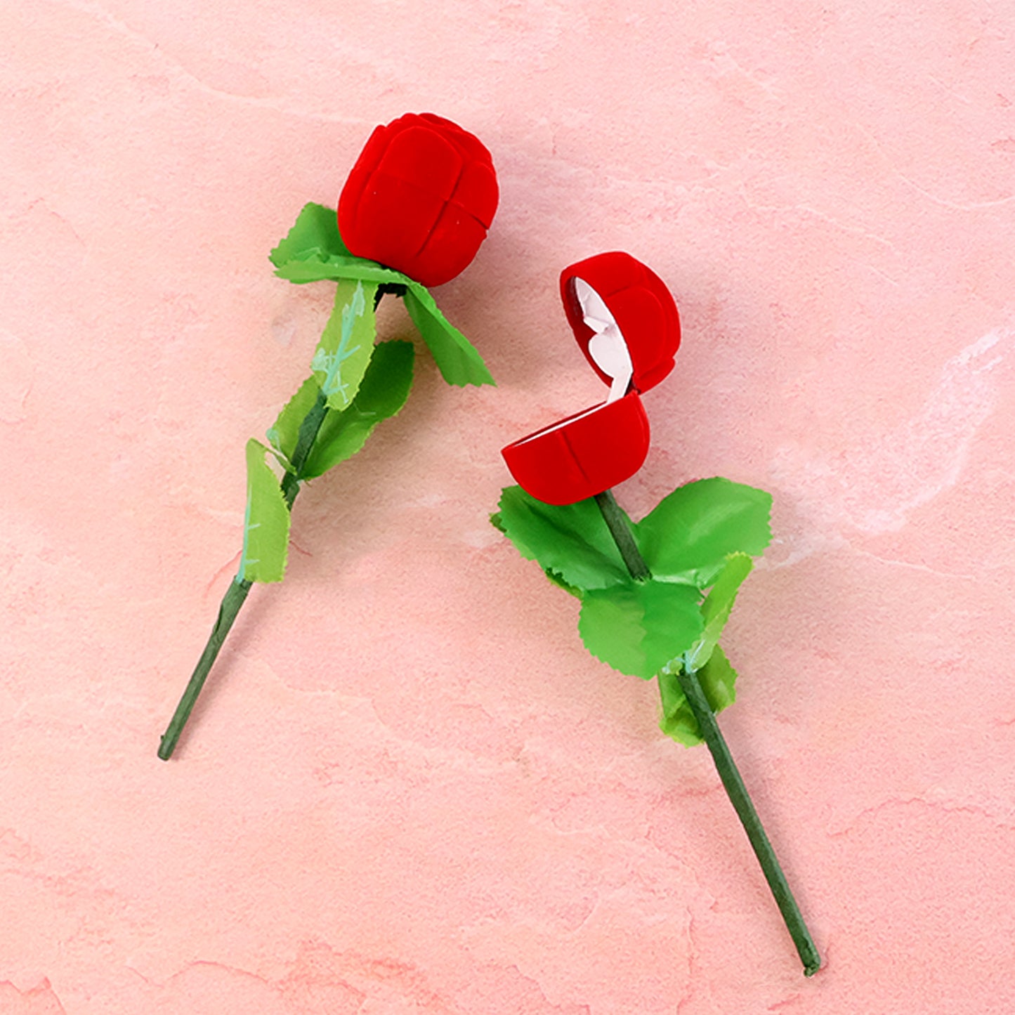 Wukusy romantic artificial rose ring box stick, 2-piece flower-shaped jewelry display with rose design for rings or small accessories