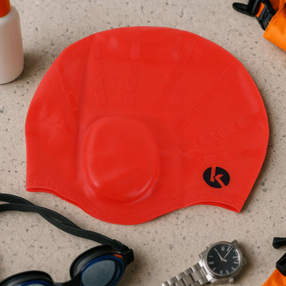 Wukusy professional silicone swimming cap in black, designed for comfortable fit and water resistance during swimming.