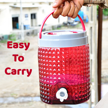 Wukusy 4500ml diamond cut design plastic water jug for carrying water and beverages, featuring a secure lid and ergonomic handle.