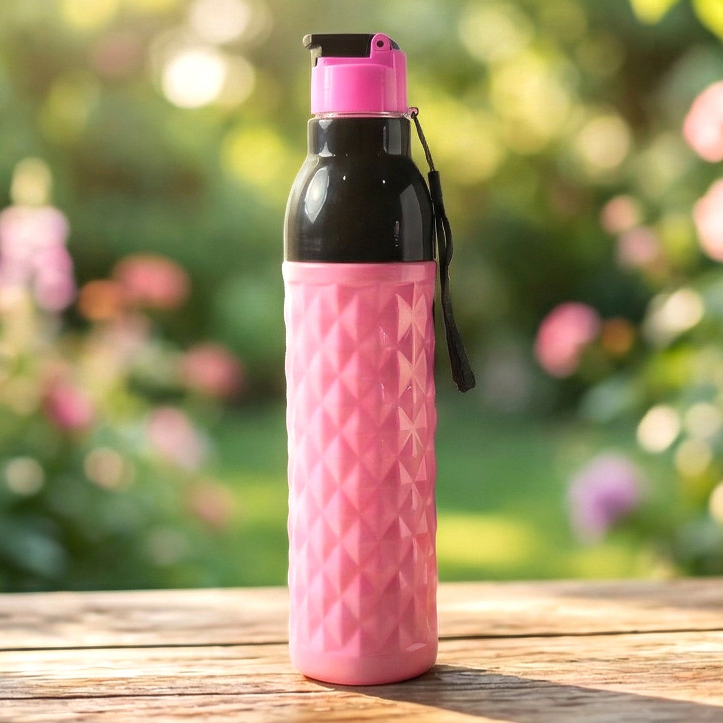 Wukusy plastic 1000ml leakproof water bottle with diamond pattern, durable design, and secure lid, ideal for hydration on the go