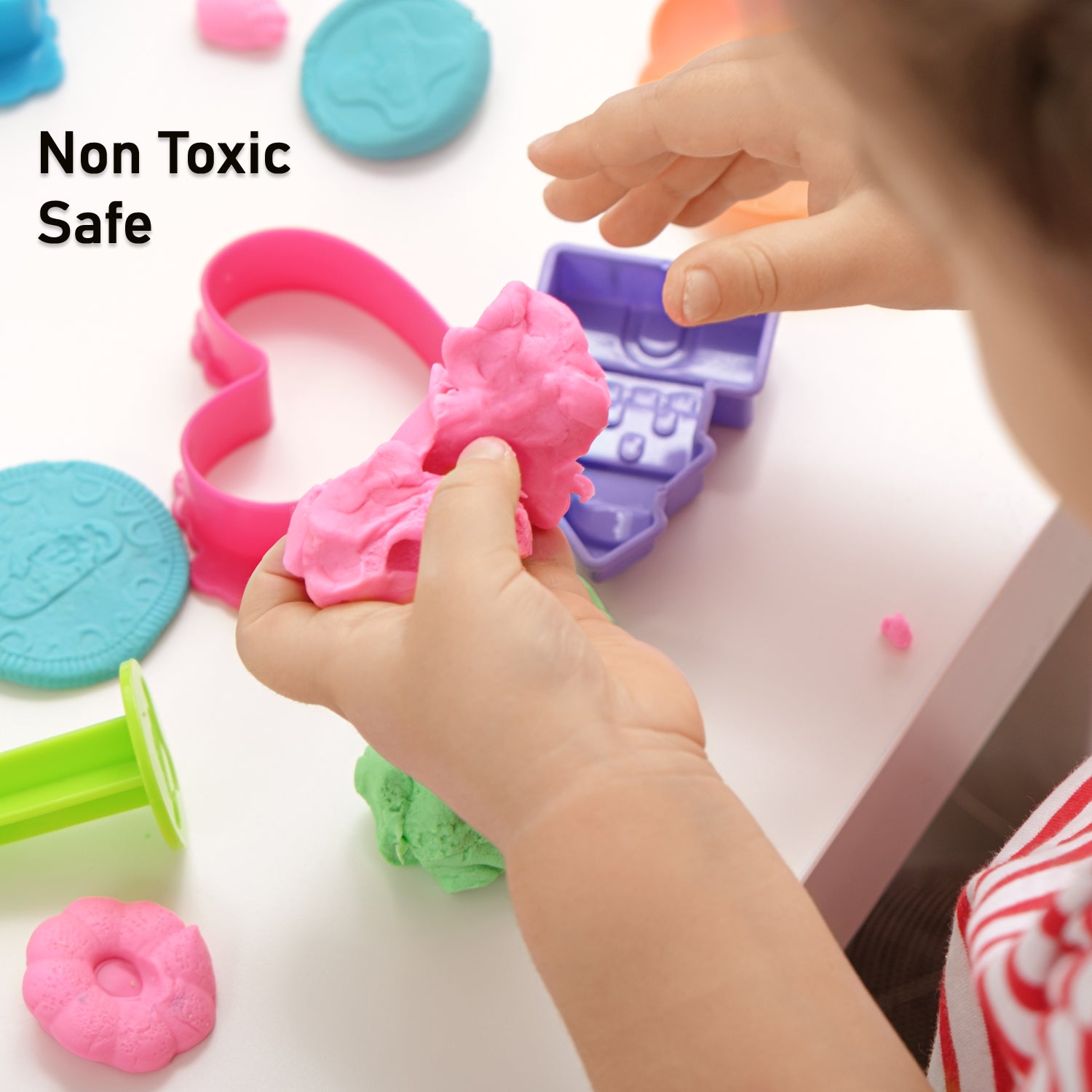 Wukusy 1960 Creative Sand for Kids, natural kinetic sand kit with soft sand clay for children's activity and sensory play.