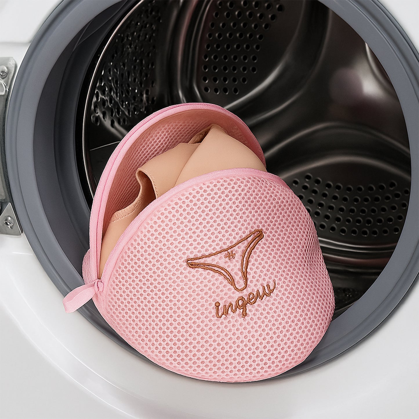 Wukusy dome-shaped lingerie wash bag with zip closure, protective mesh laundry pouch for delicate clothing care.
