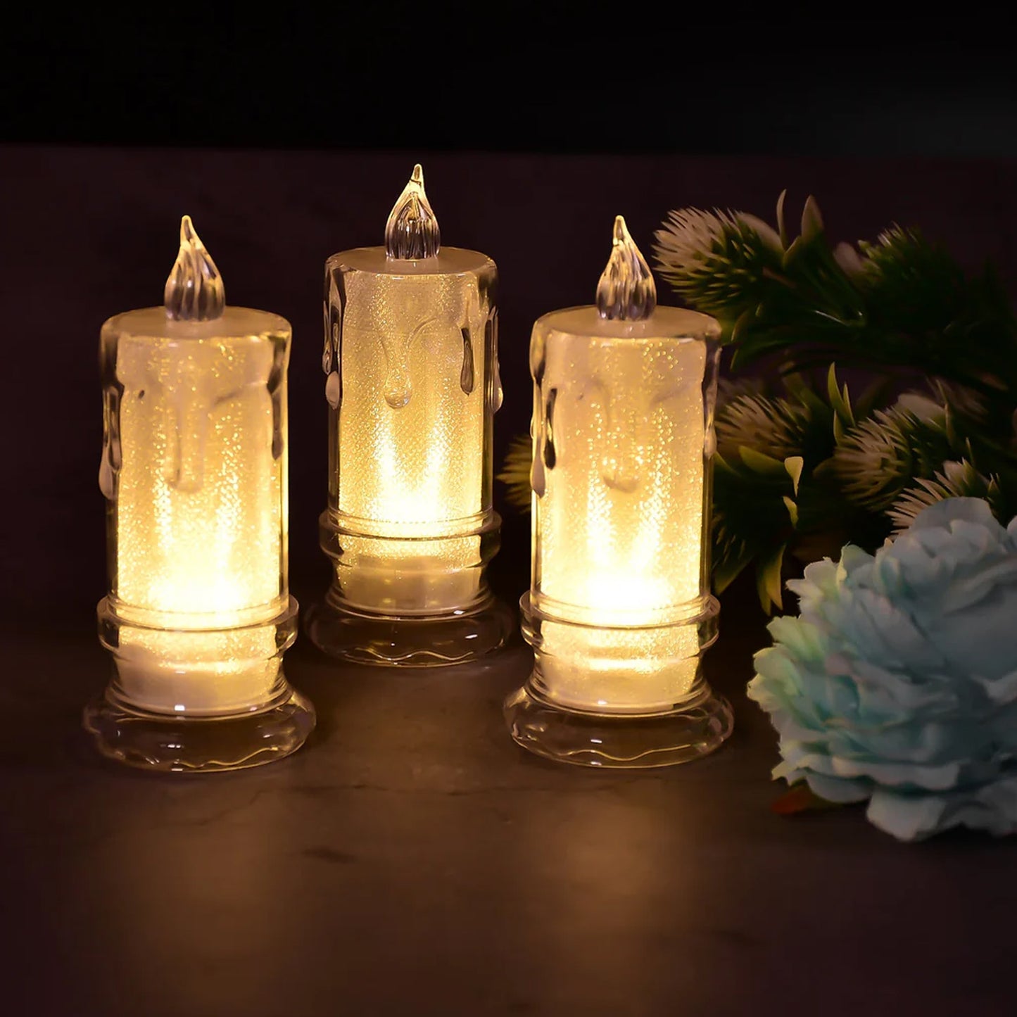 Wukusy LED tea light candle for Christmas festival, battery-operated home decor candle with realistic flickering light.