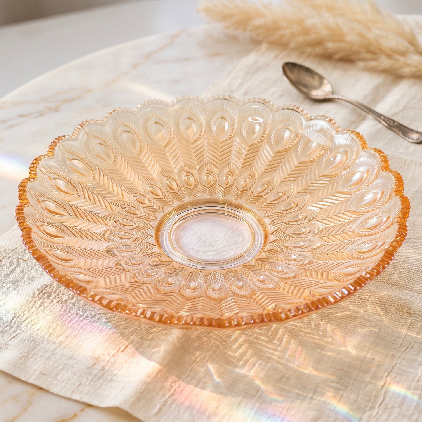Wukusy glass round serving plate, 23x23 cm, decorative fruit snack platter with a clear, elegant design for serving fruits or snacks.