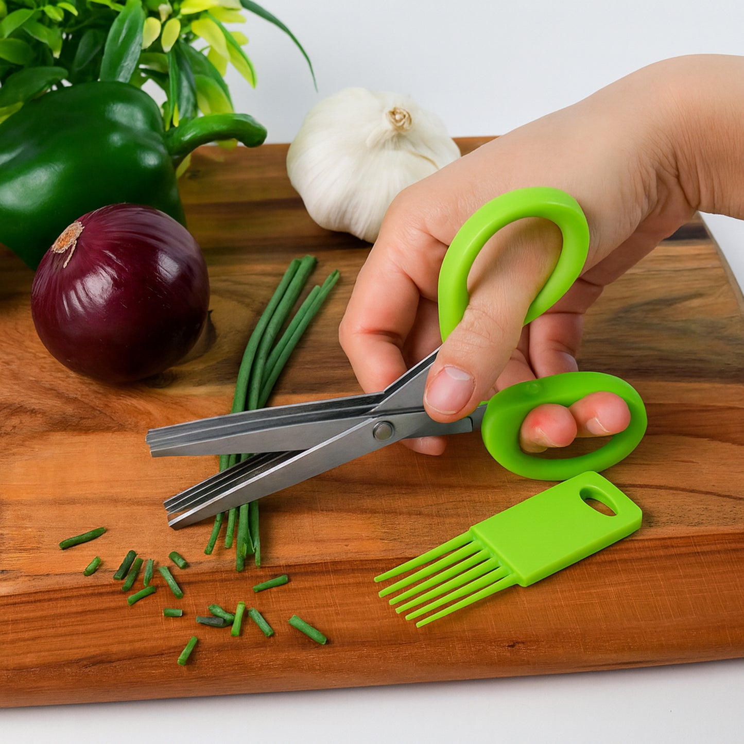 Wukusy premium 3-blade multipurpose kitchen scissors with built-in cleaning comb, stainless steel blades, and ergonomic handle.