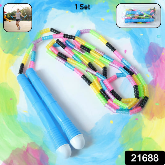 Wukusy skipping rope for fitness workouts, showing the jump rope with handles on a white background.