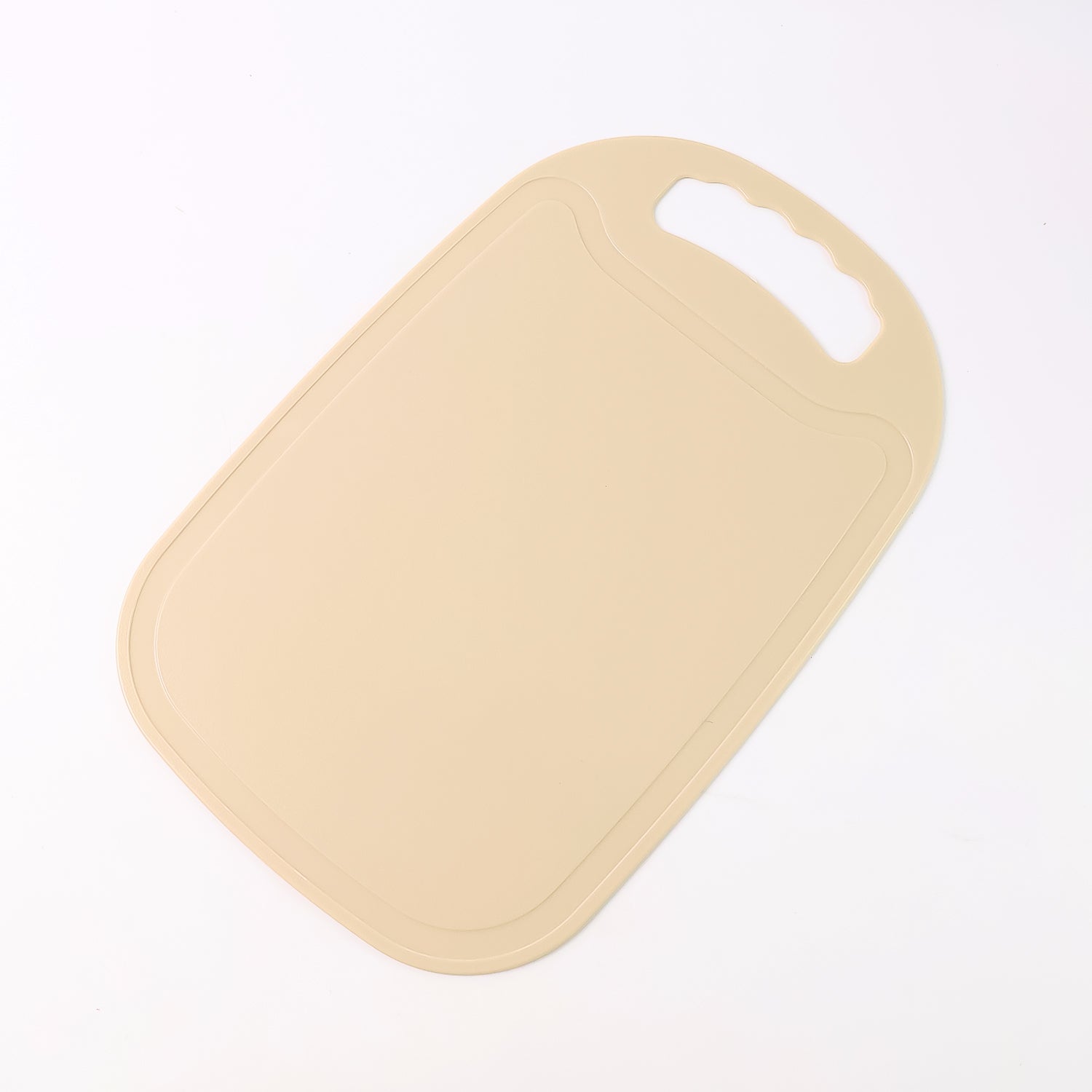Durable plastic chopping board from Wukusy, 34x23 cm, suitable for kitchen prep and food chopping.