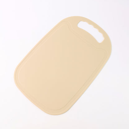 Durable plastic chopping board from Wukusy, 34x23 cm, suitable for kitchen prep and food chopping.