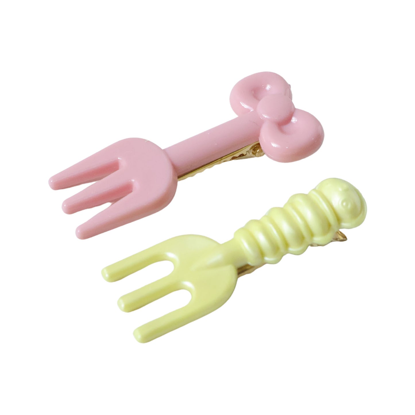 Set of four cute mini fork-shaped hair clips by Wukusy, perfect for girls and women to style their hair.