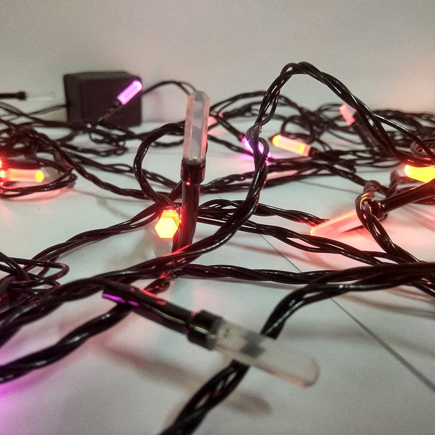 Wukusy Festival 3-meter LED string light with multi-color bulbs for indoor and outdoor home decor, ideal for Diwali and celebrations.