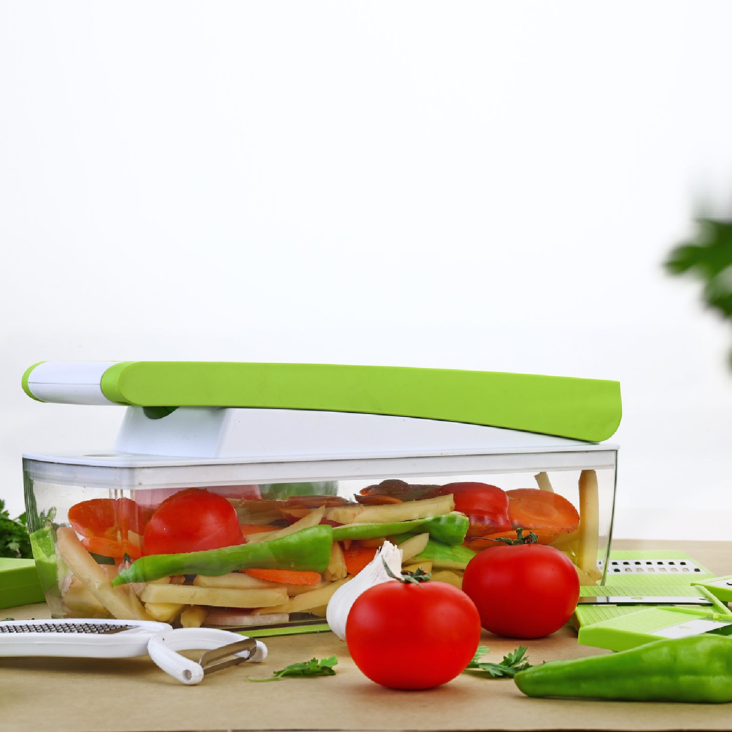 Wukusy 8110 House Of Sensation Snowpearl 14-in-1 quick dicer with stainless steel blades and colorful handle for easy vegetable chopping