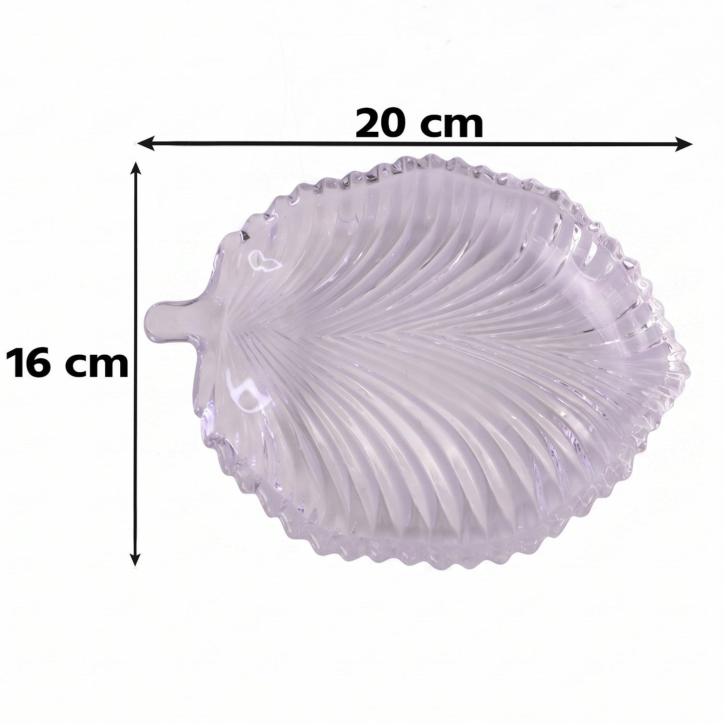 Wukusy leaf-shaped glass serving tray measuring 20x16 cm, ideal for snacks and desserts, with a clear, elegant leaf design.