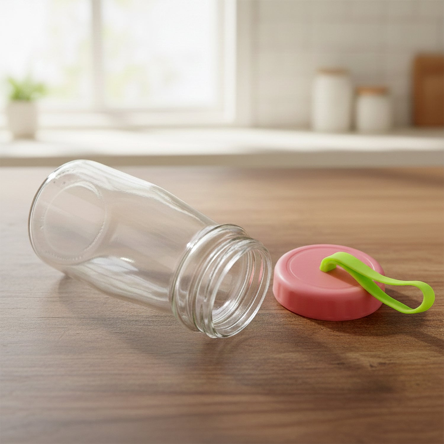 Wukusy premium 300ml glass bottle with leak-proof lid, clear and sleek design for beverages or liquids.