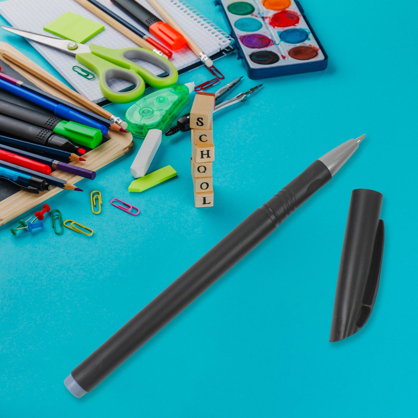 Set of 8 Wukusy black gel pens for writing, ideal for school and office stationery, perfect for kids and students.