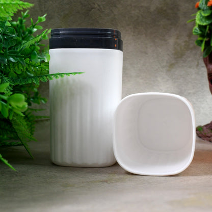 Wukusy plastic hygienic toothbrush travel case, portable and travel-friendly for storing toothbrushes securely.
