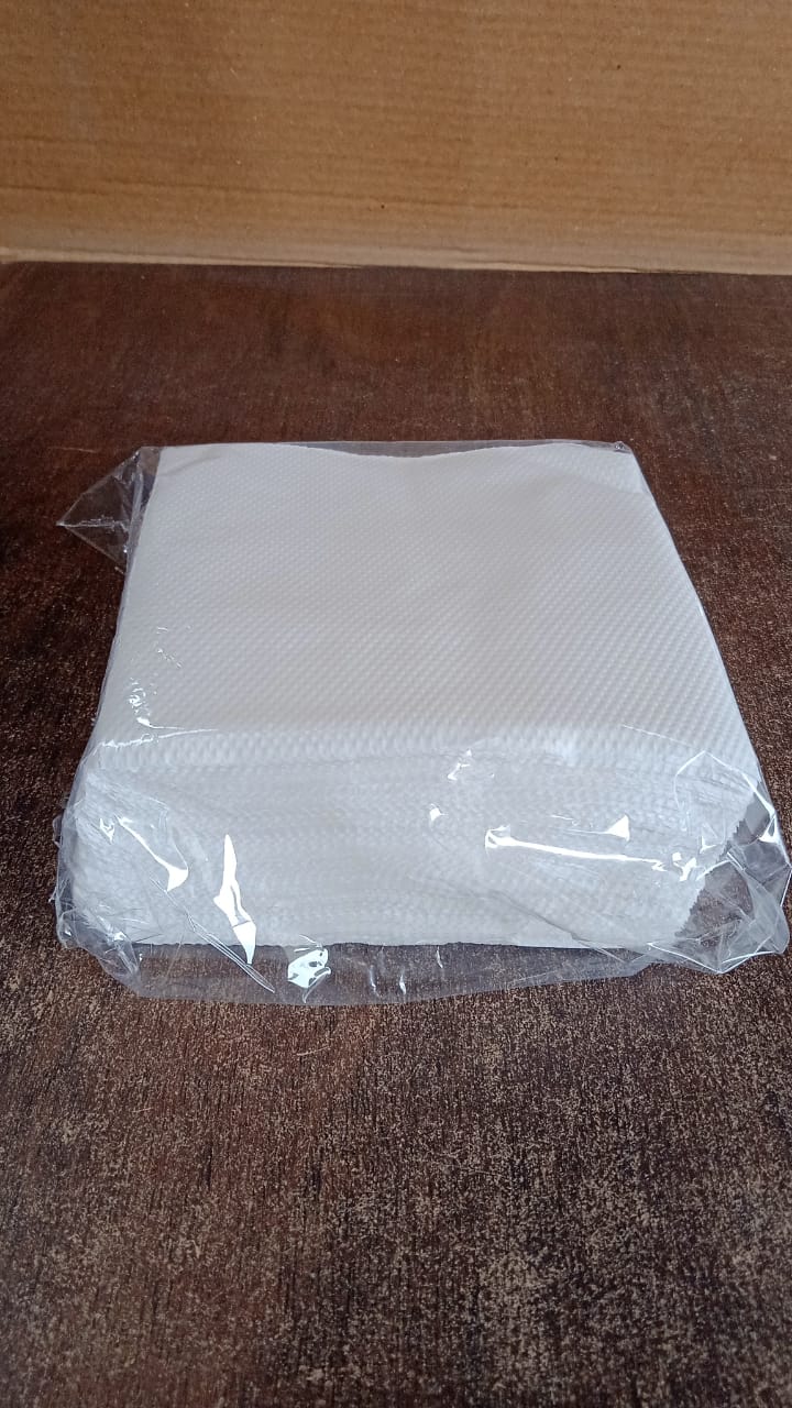Wukusy soft facial tissue paper napkins set, 50 pieces, showing white, lightweight, disposable tissue napkins for facial use