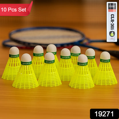 Set of 10 Wukusy premium plastic badminton shuttlecocks, lightweight and durable for indoor and outdoor play.