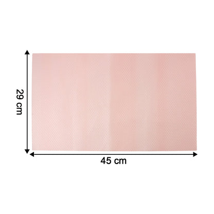 Set of four transparent plastic fridge mats by Wukusy, 45 x 29 cm, used to protect fridge shelves and keep them clean.